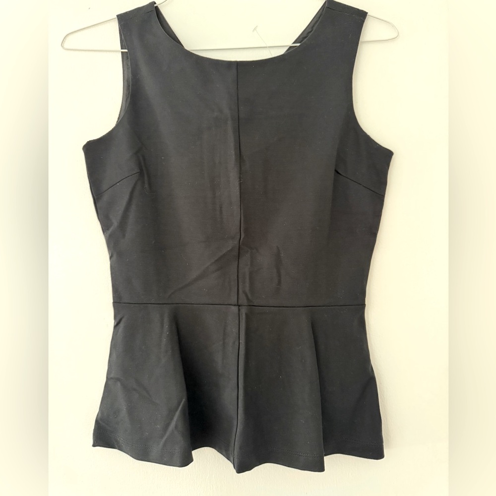 *NWT* Banana Republic Peplum Top - size 0